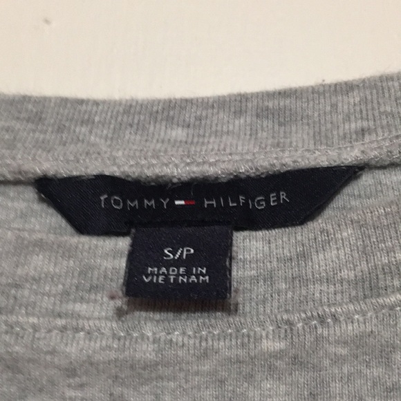Tommy Hilfiger sweater - Picture 2 of 3